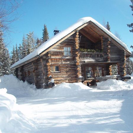 Yllaeshilla Cottage Äkäslompolo Habitación foto